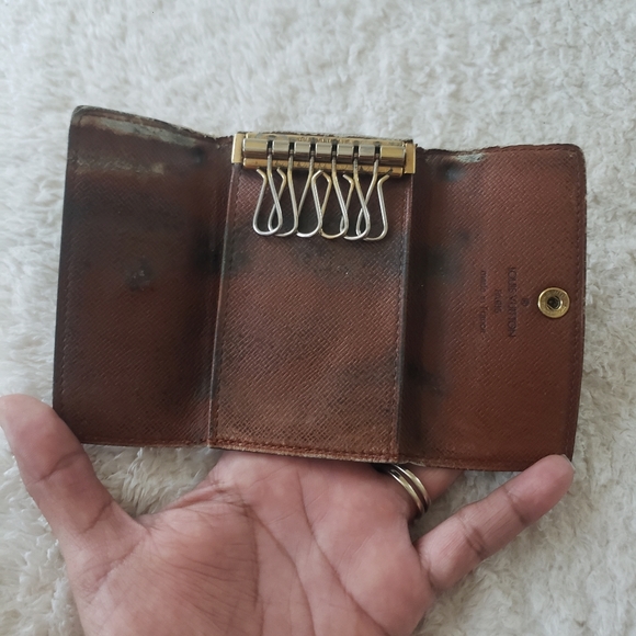 LV monogram keyholder - Picture 7 of 11